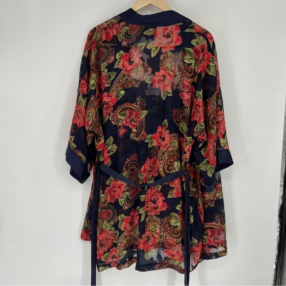 Victoria’s Secret Gold Label Vintage Floral Rose Lingerie and‎ Bathrobe - Picture 10 of 16